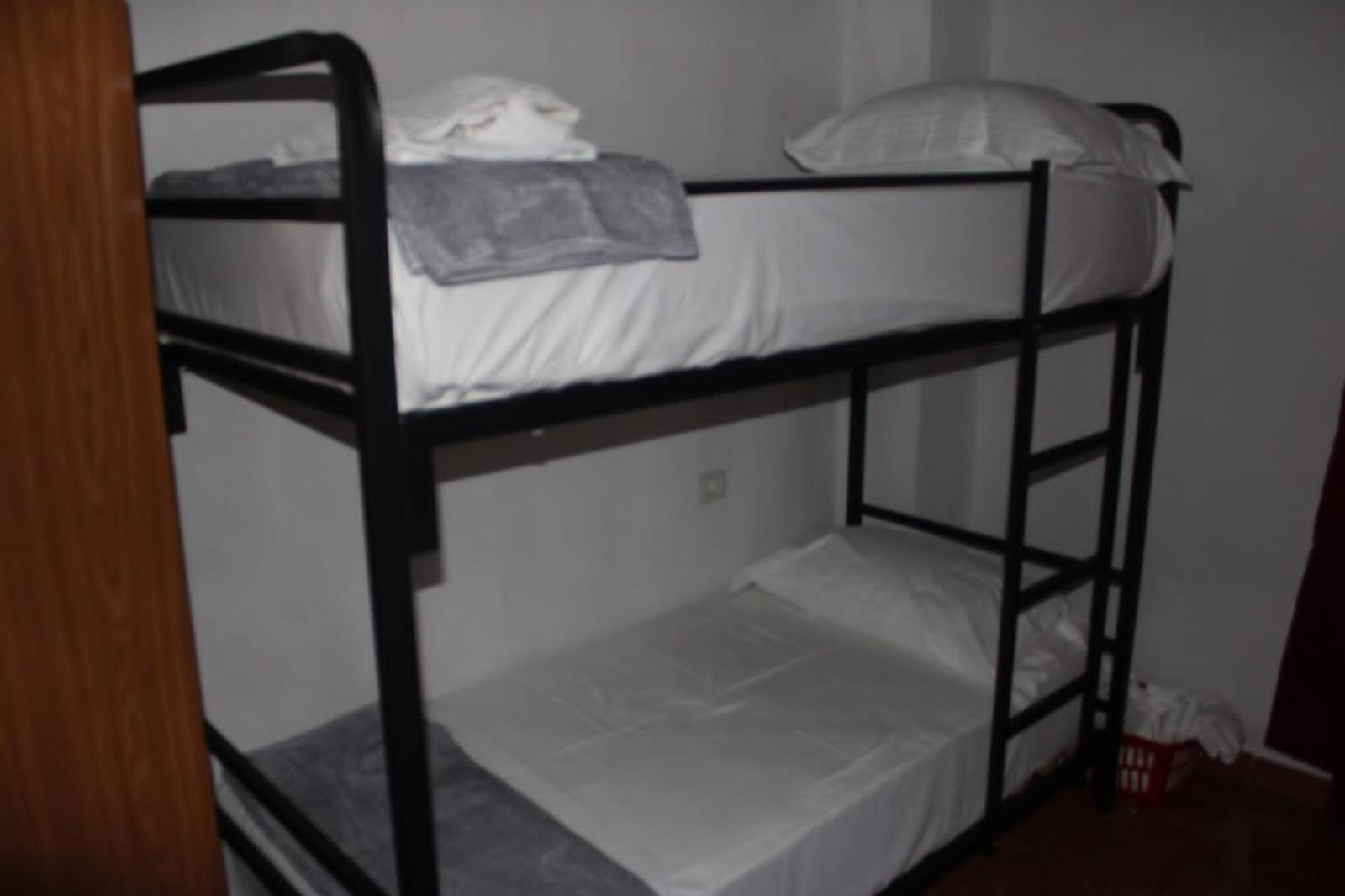 Crew Hostel Тирана Экстерьер фото